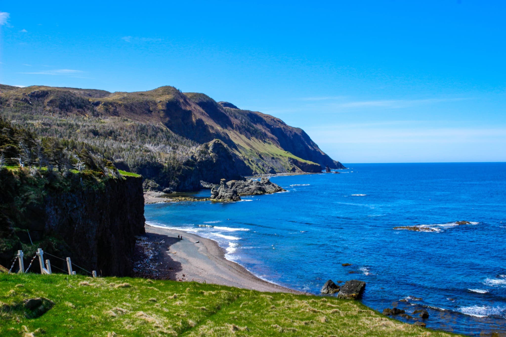 Atlantisch Canada NL Gros Morne National Park kustlijn met kliffen en zee